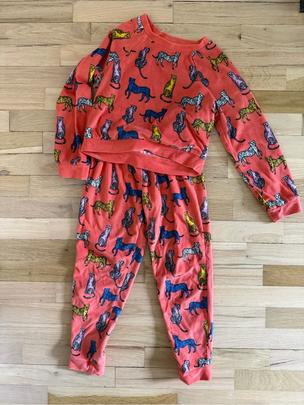 Super Cozy Kids XS Cheetah Print Sweatsuit
